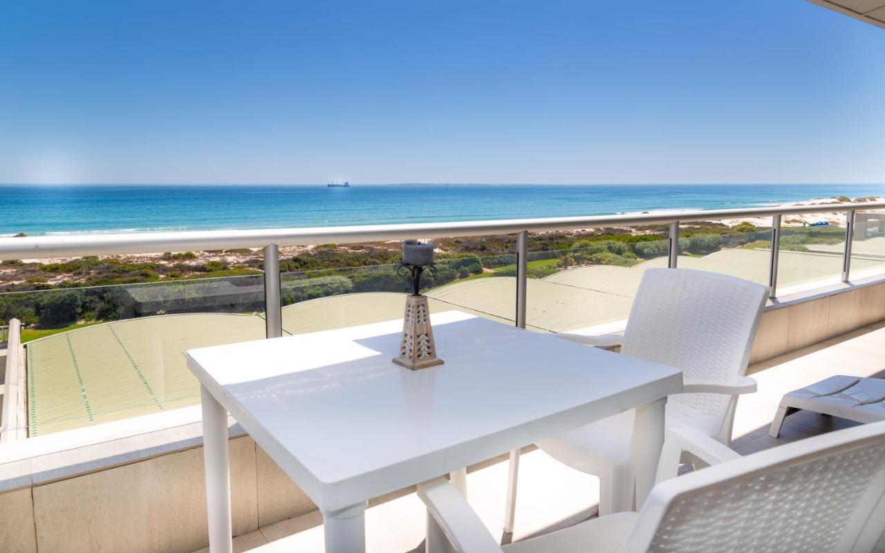 Luxury Private Beachfront 2 Bedroom Dolphin Apartment, Blouberg, Cape Town Bagian luar foto