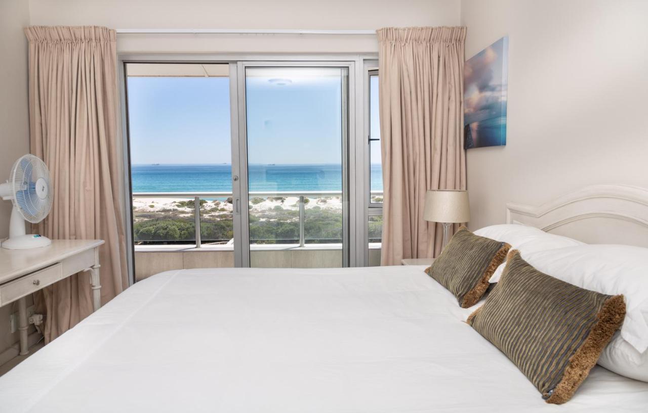Luxury Private Beachfront 2 Bedroom Dolphin Apartment, Blouberg, Cape Town Bagian luar foto